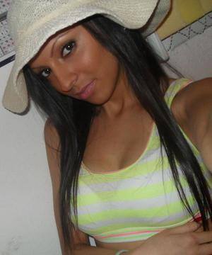 Nicole (20) | New York No-Strings Dating and Messaging