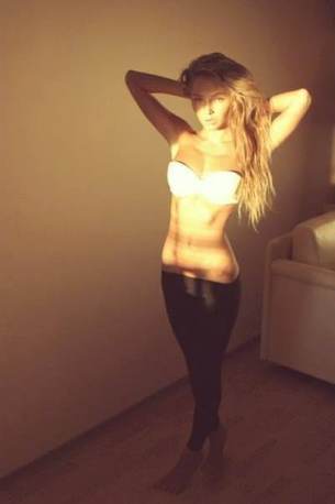 Dating profile image of Tabitha, age 19, California