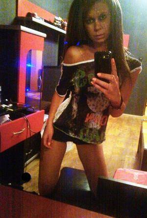 Meet Selina (22) from Oregon | FWB Casual Partner