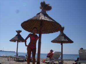 Justina (19) in New Jersey, adult profile photo