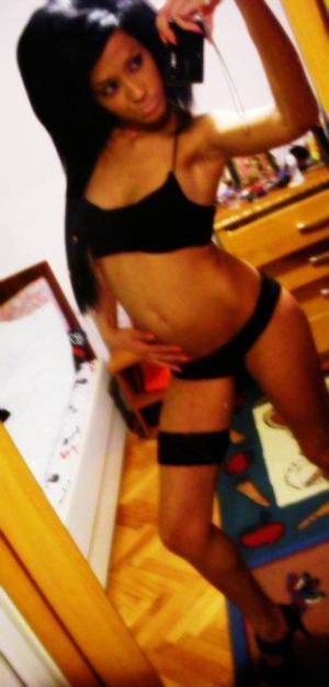 Michelle, age 30, local profile image in Germantown, WI