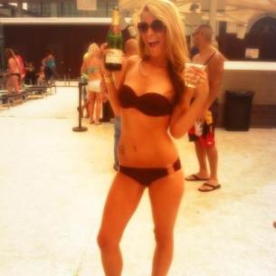 Photo of Natalie (30), adult profile in Thiensville, WI