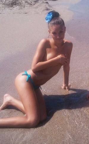 Chat with Bobbi (24) | Quebec Casual Partners