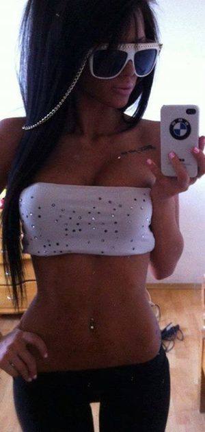 Yoselin (27) in Florida | Friends with Benefits