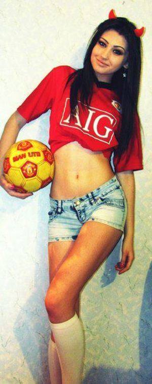 Elise (19) in Virginia | Friends with Benefits