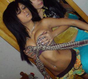 Asia (25) in Ontario | Friends with Benefits