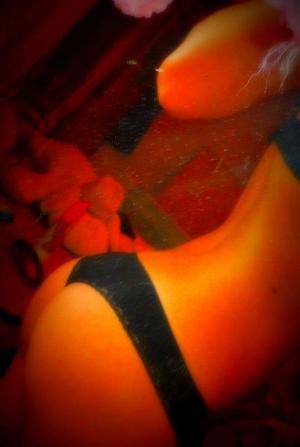 Meghan (22) in Tennessee | Friends with Benefits