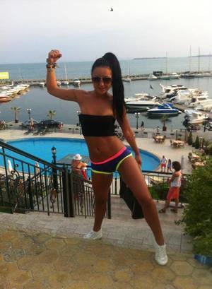 Meet Alaina (23) from Washington | FWB Casual Partner