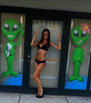 Perla (22) in New Jersey | Friends with Benefits