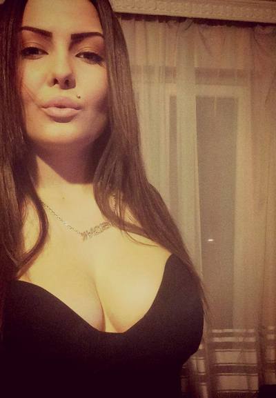 Madalene is a cheater looking for a guy like you!