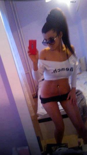 Gretchen from Virginia is looking for adult webcam chat