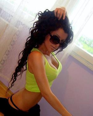 Zora from Wyoming is looking for adult webcam chat
