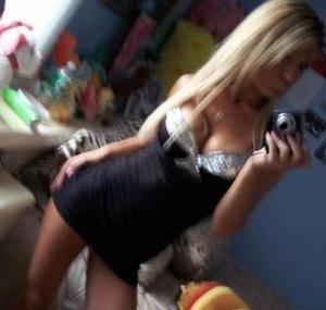 Looking for local cheaters? Take Annamarie from Washington home with you