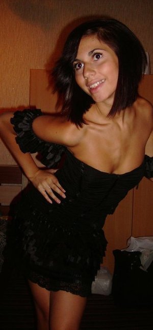 Elana from Winter Park, Colorado is looking for adult webcam chat