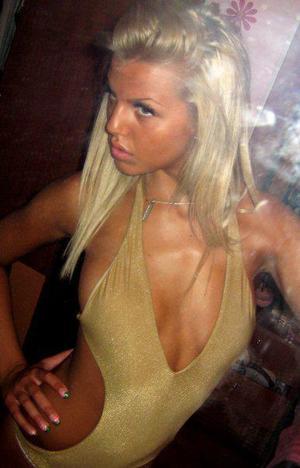 Bernardina from New Jersey is looking for adult webcam chat