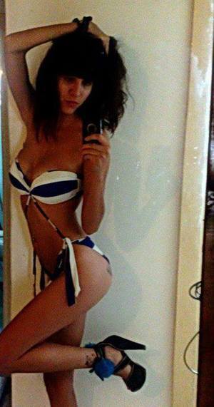 Vicenta from Wisconsin is looking for adult webcam chat