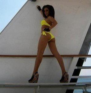 Escorts like Vera are down to fuck you now!