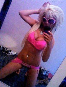 South Carolina Hottie Kiersten (24) Loves Older Men